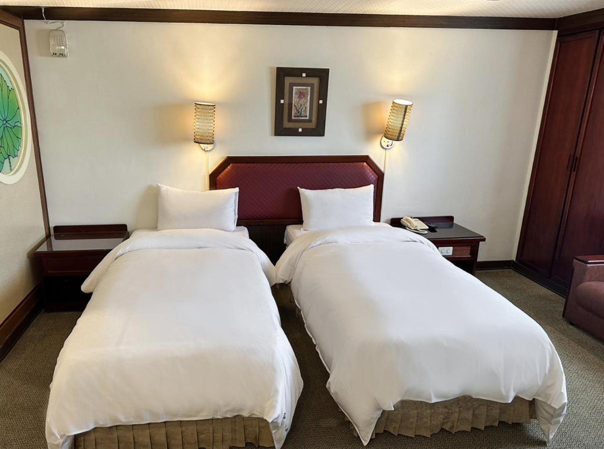 Guide Hotel Changhua Jhongjheng Extérieur photo