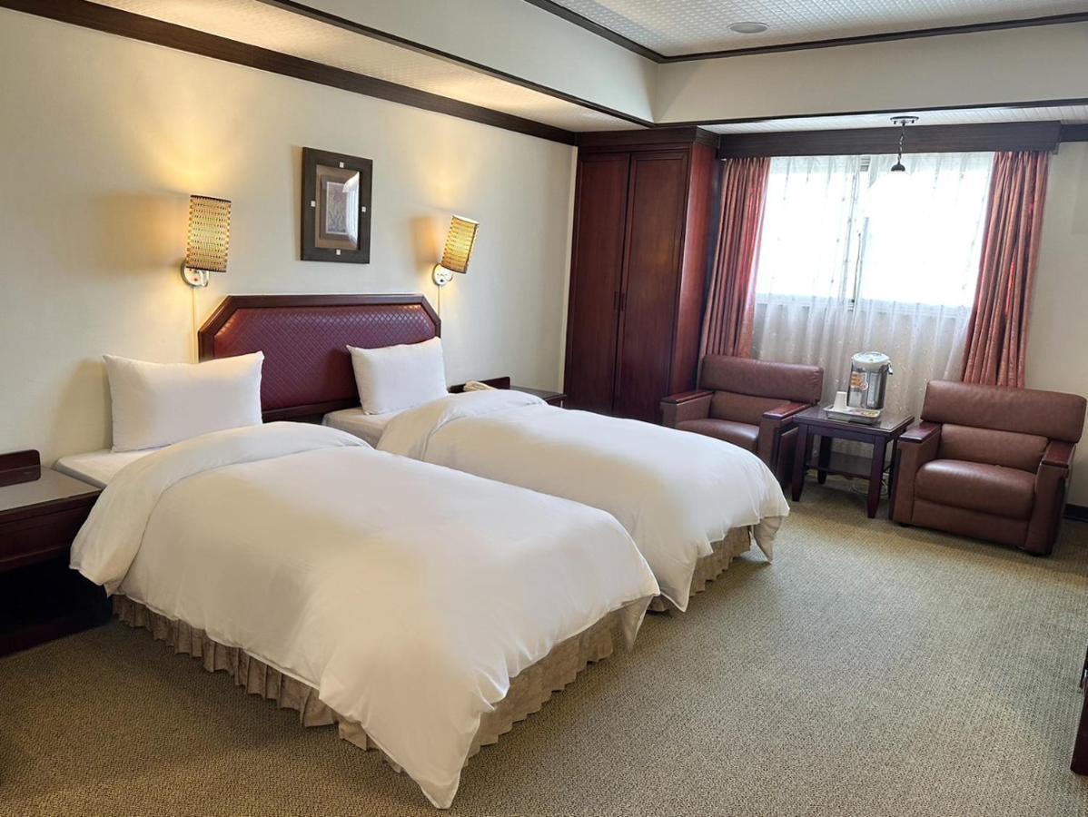 Guide Hotel Changhua Jhongjheng Extérieur photo