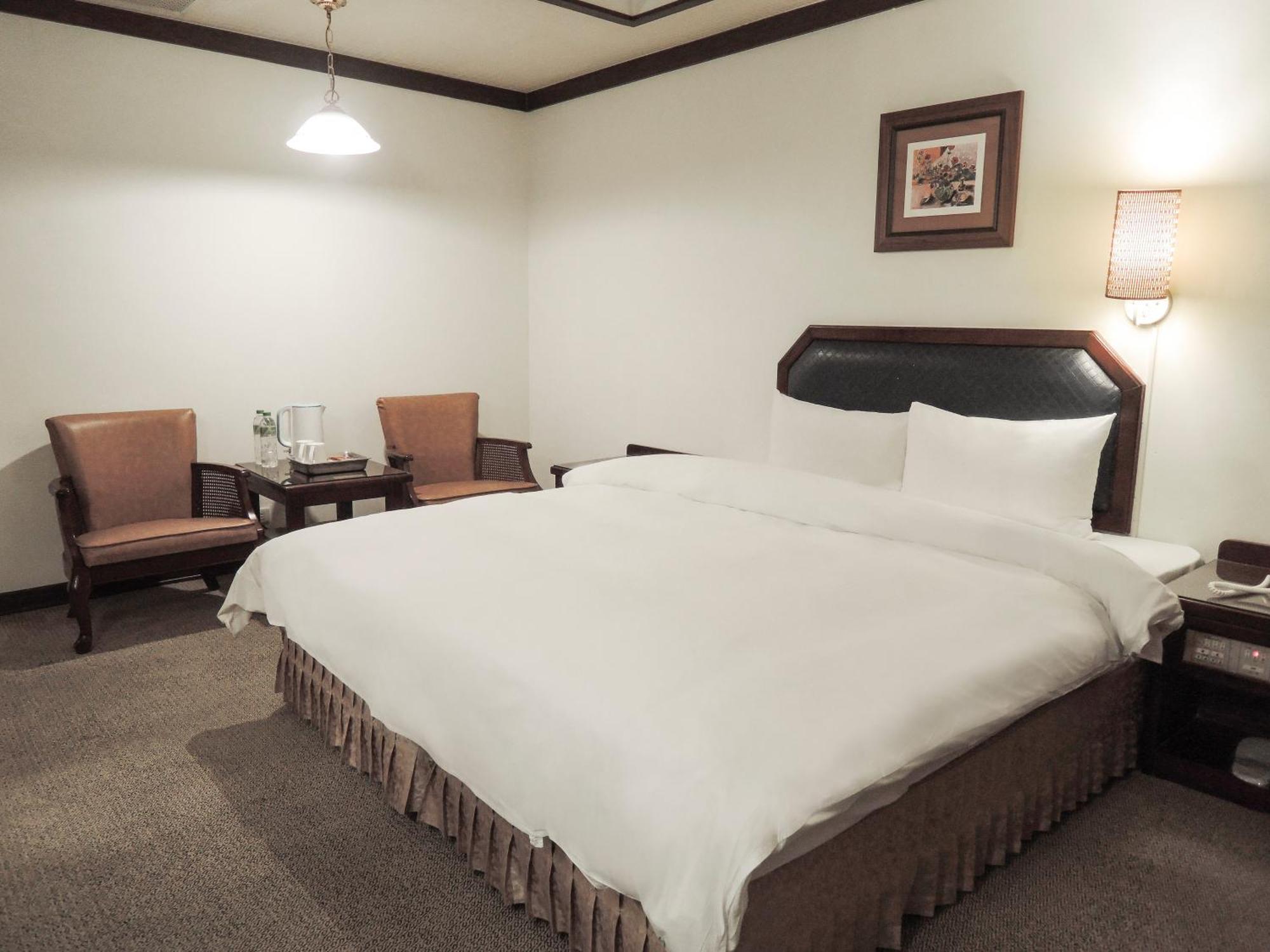 Guide Hotel Changhua Jhongjheng Extérieur photo